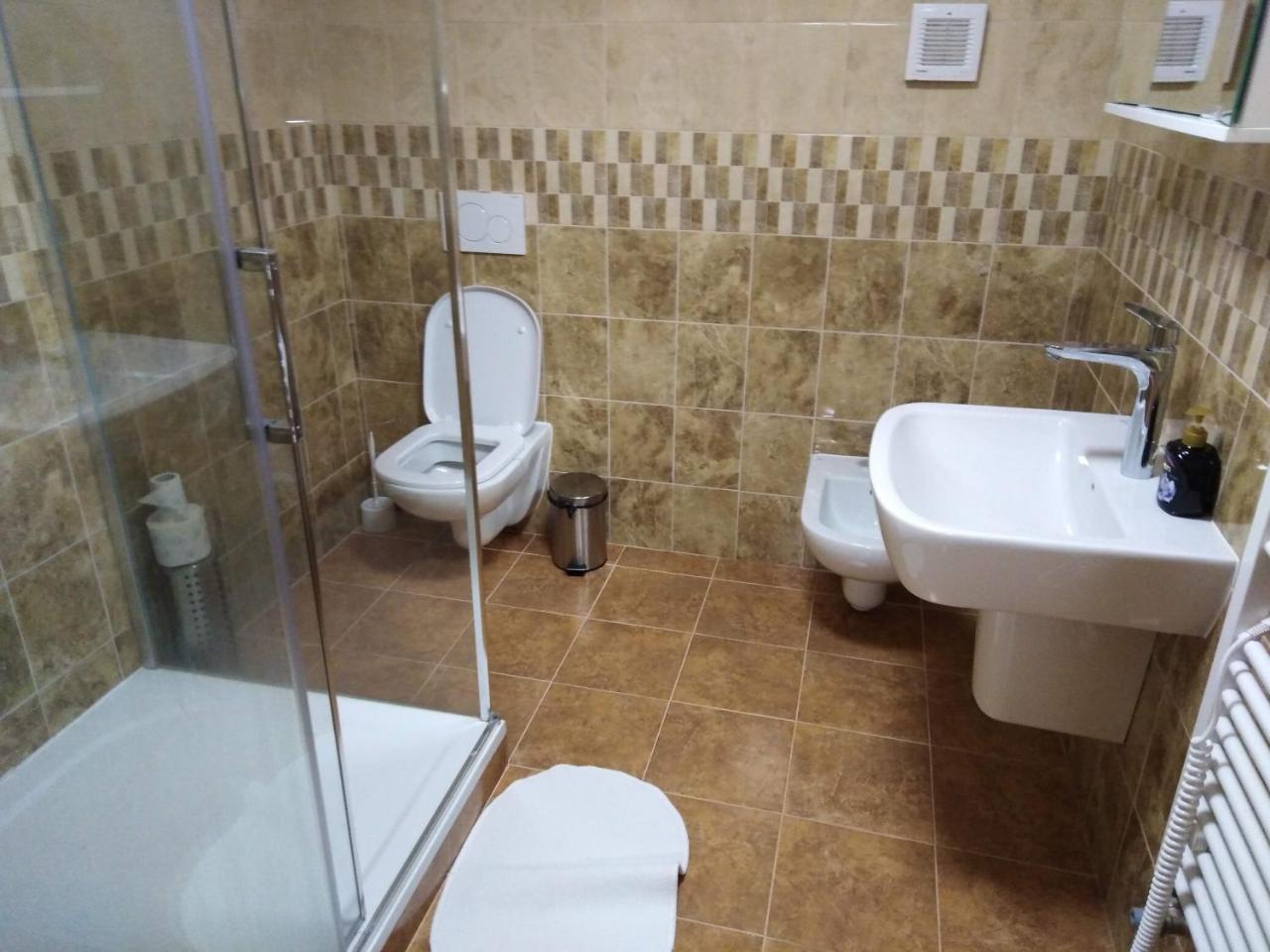 Penzion Snezenka Jiretin pod Bukovou Zewnętrze zdjęcie