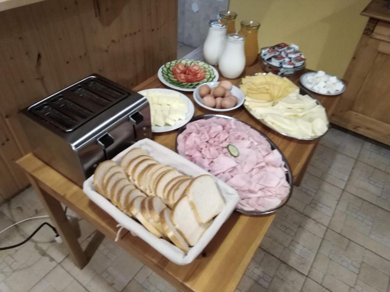 Penzion Snezenka Jiretin pod Bukovou Zewnętrze zdjęcie