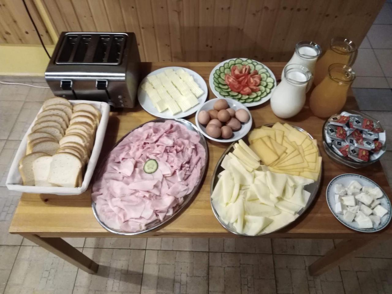 Penzion Snezenka Jiretin pod Bukovou Zewnętrze zdjęcie